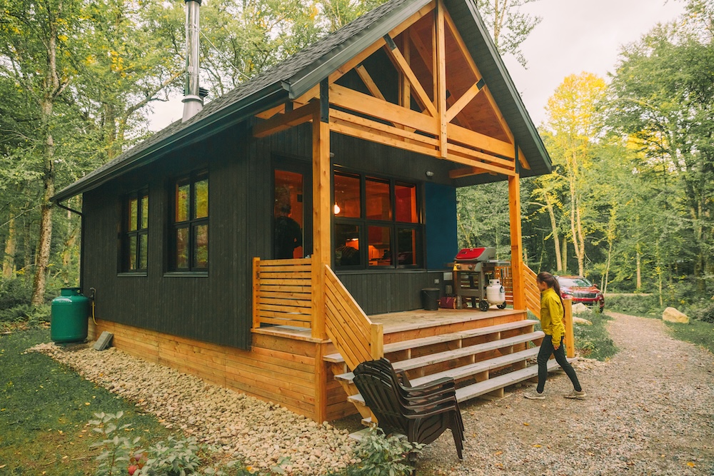 Vacation rental forest lodge countryside cabin